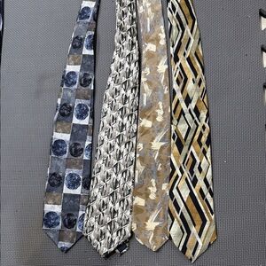 Elegant Men's Tie Collection - Geometric Designs